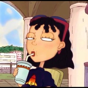 Meet your Posher, Chloe